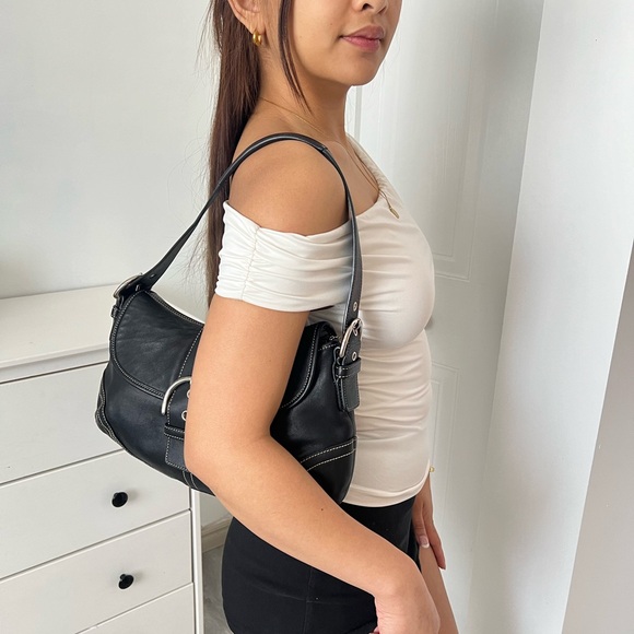 Coach Bag - Picture 2 of 13